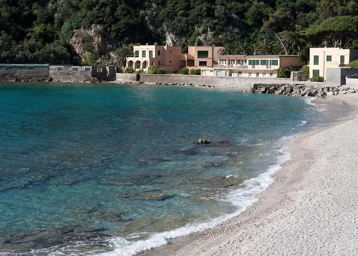 Le Dune Club 3* Varigotti